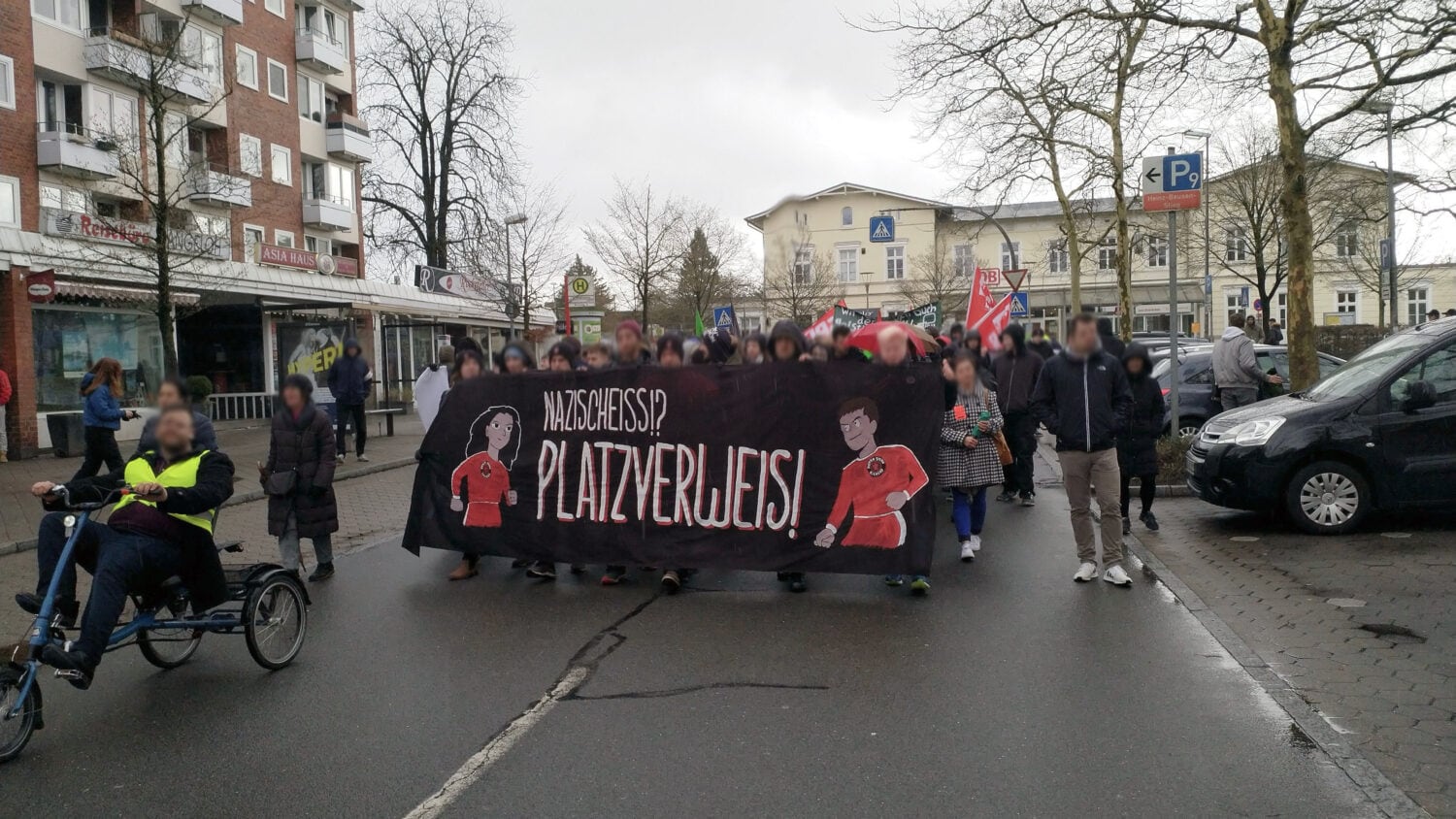 Demozug am Bahnhof Ahrensburg