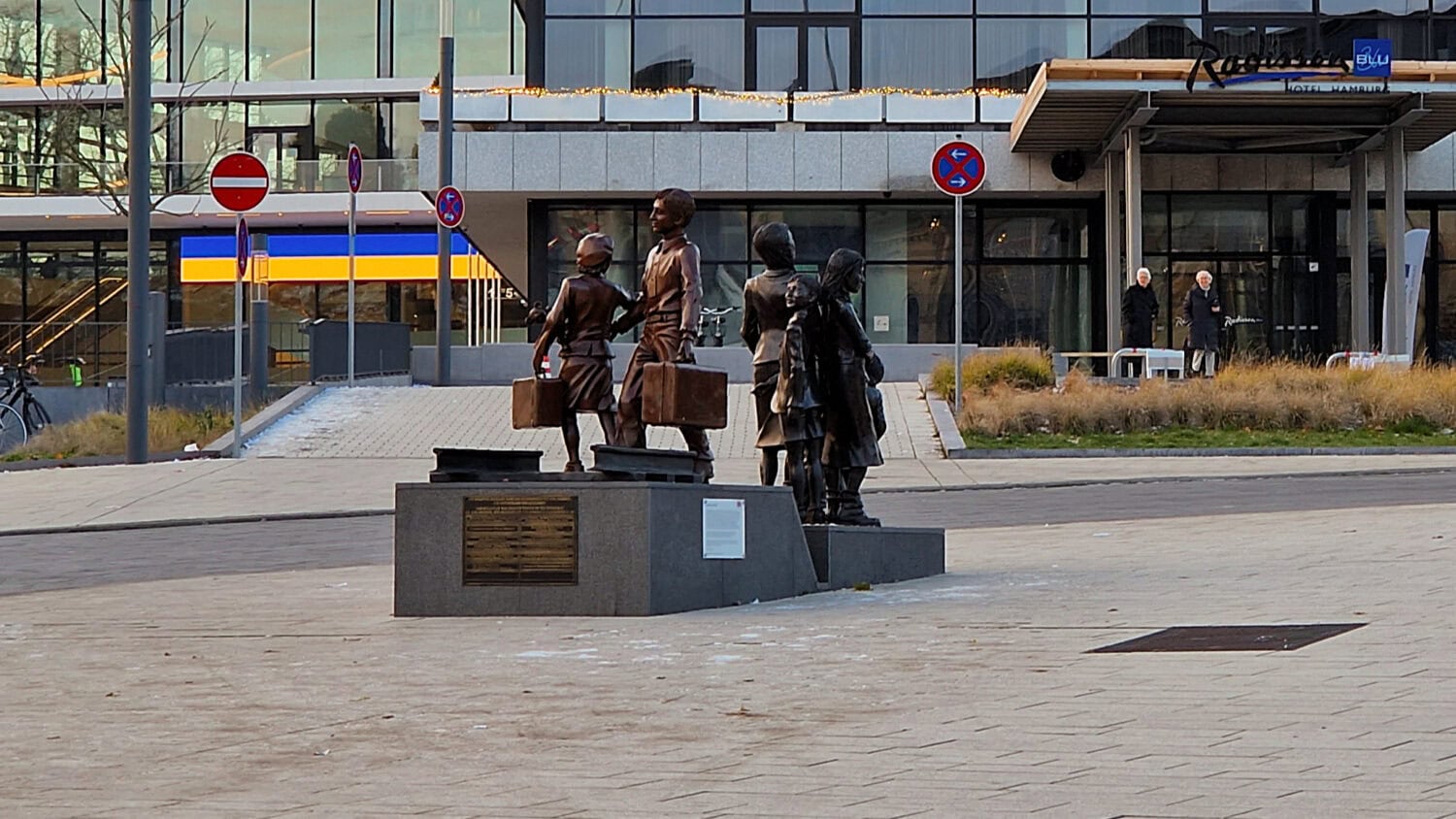 Denkmal Kindertransport - Der letzte Abschied