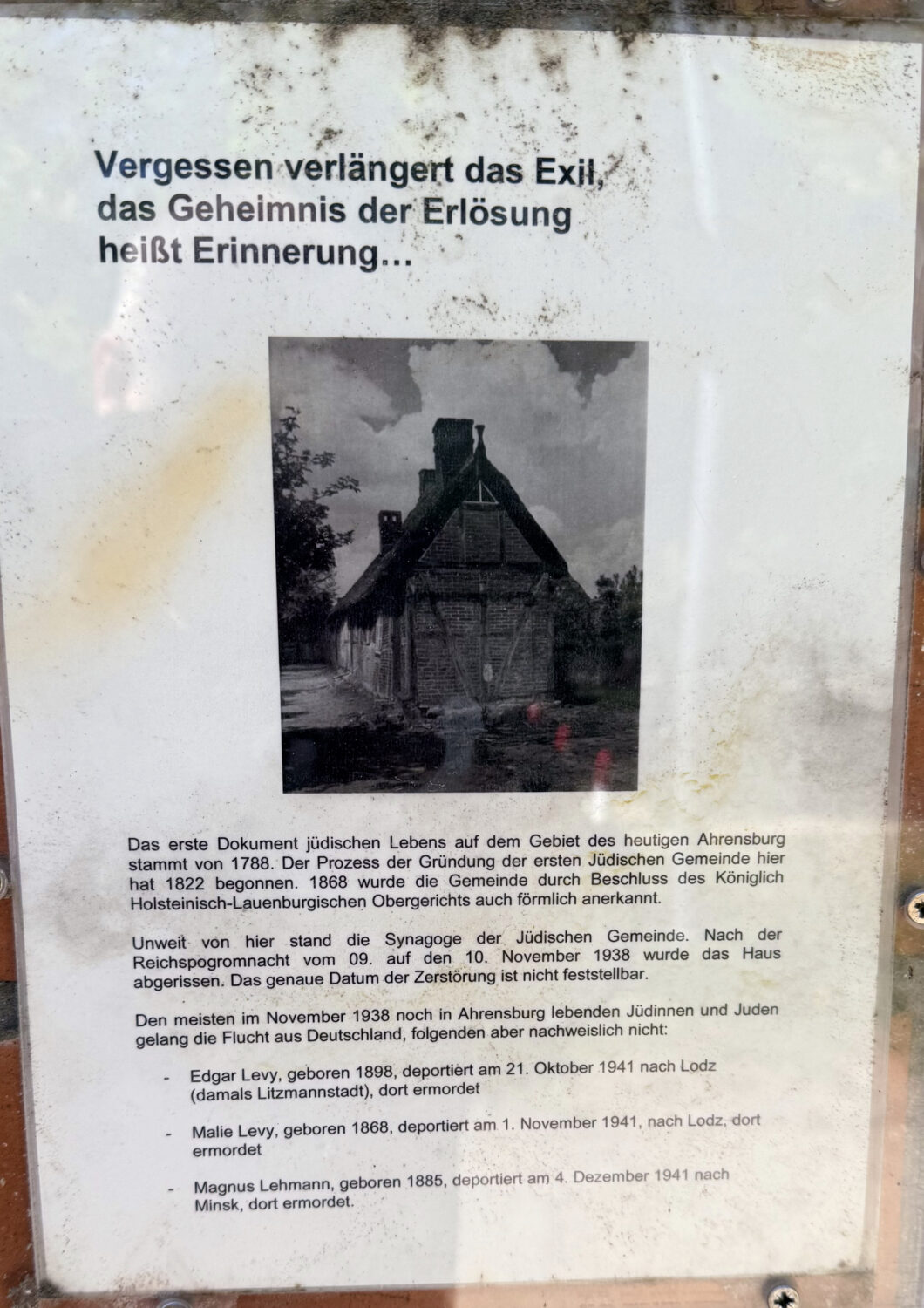 Erinnerungstafel für ermordete Juden aus Ahrensburg