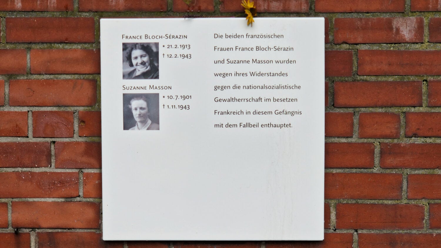 Gedenktafel für hingerichtete Widerstandskämpferinnen
