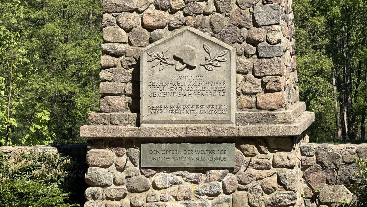 Inschrift vom Kriegerdenkmal Ahrensburg