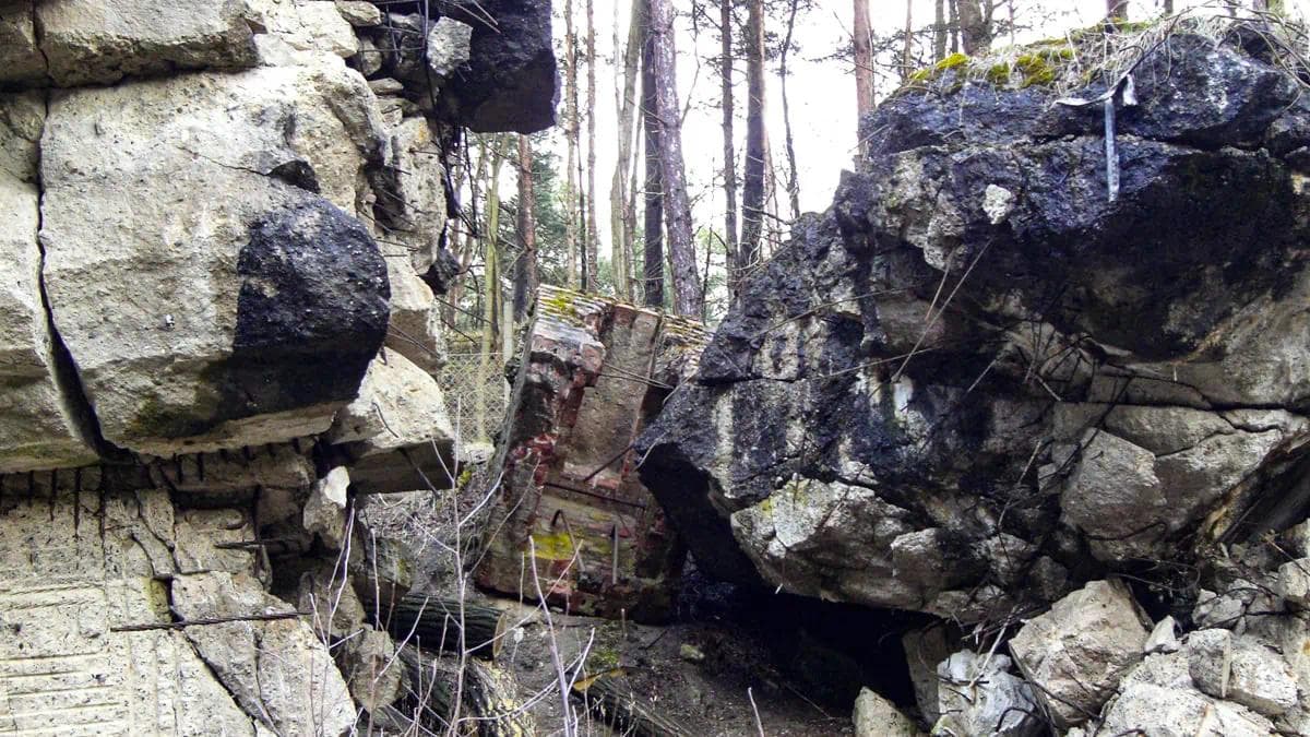 Ölbunker Backsteinschacht