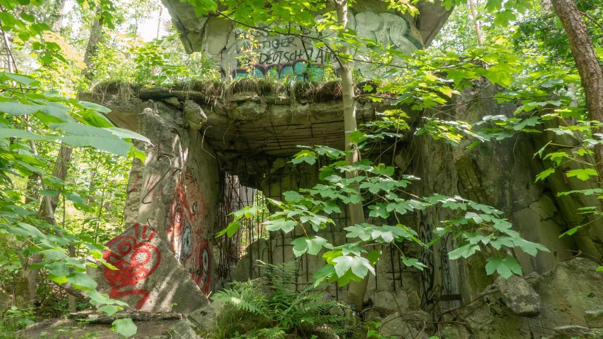 Offene Seitenwand von Ruine
