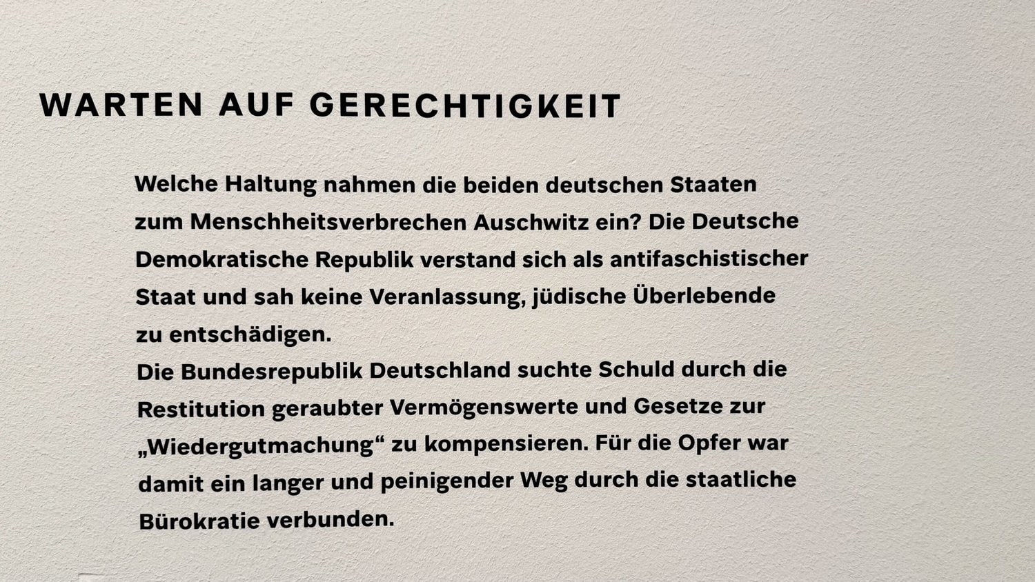 Ausstellung - Warten auf Gerechtigkeit im Jüdischen Museum