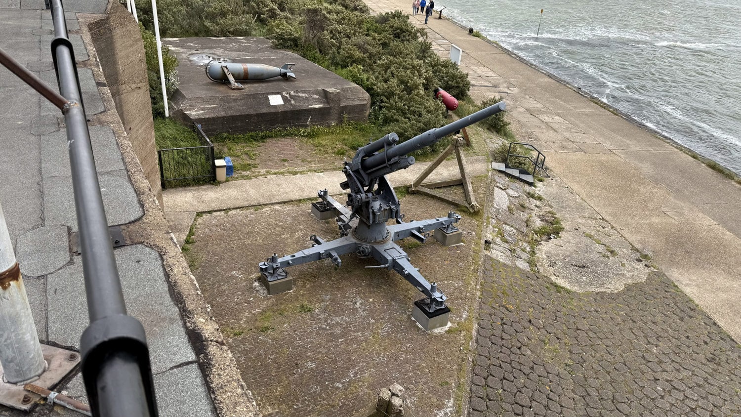 Bewaffnung vom Atlantikwall Bunker