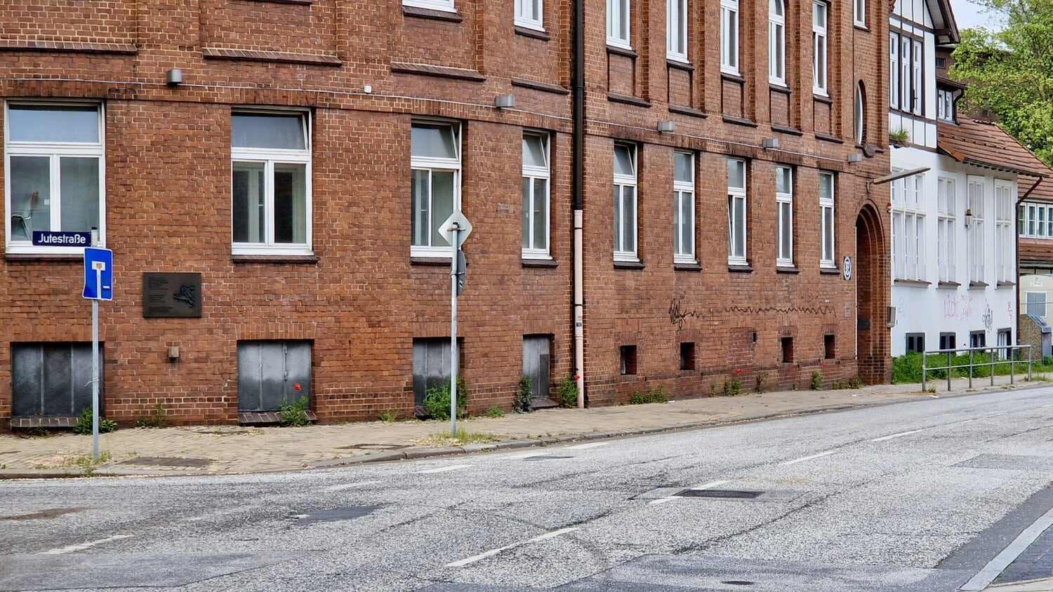 Gedenkort fuer sinti und roma in harburg