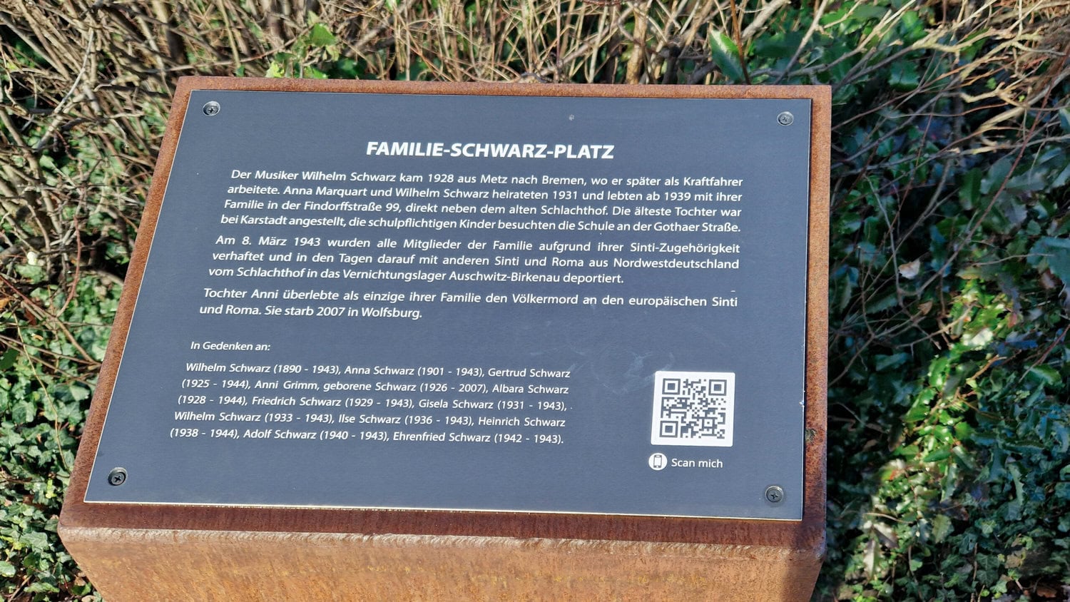 Gedenktafel Familie-Schwarz-Platz