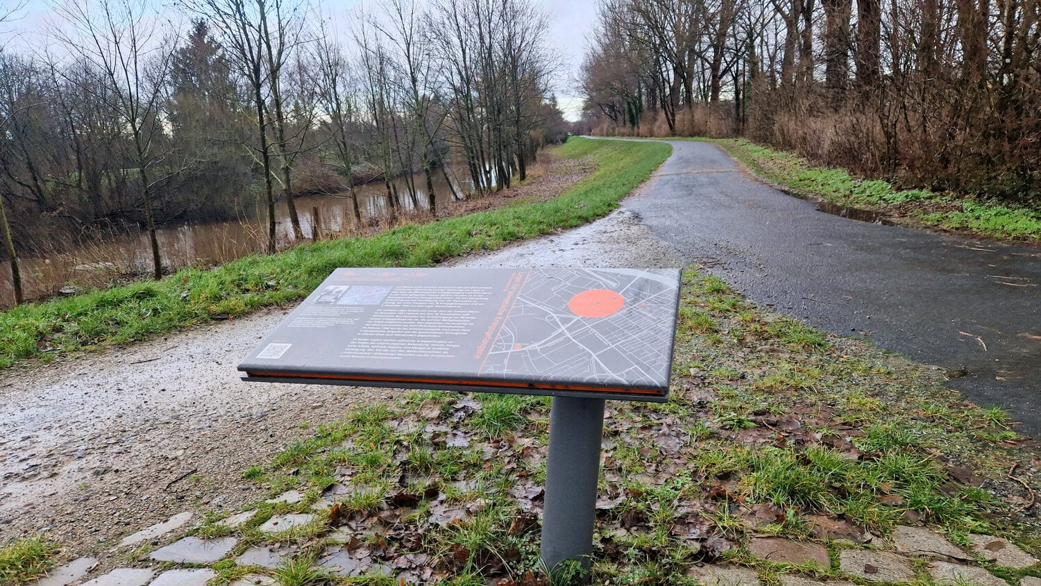 Infotafel an der Ochtum