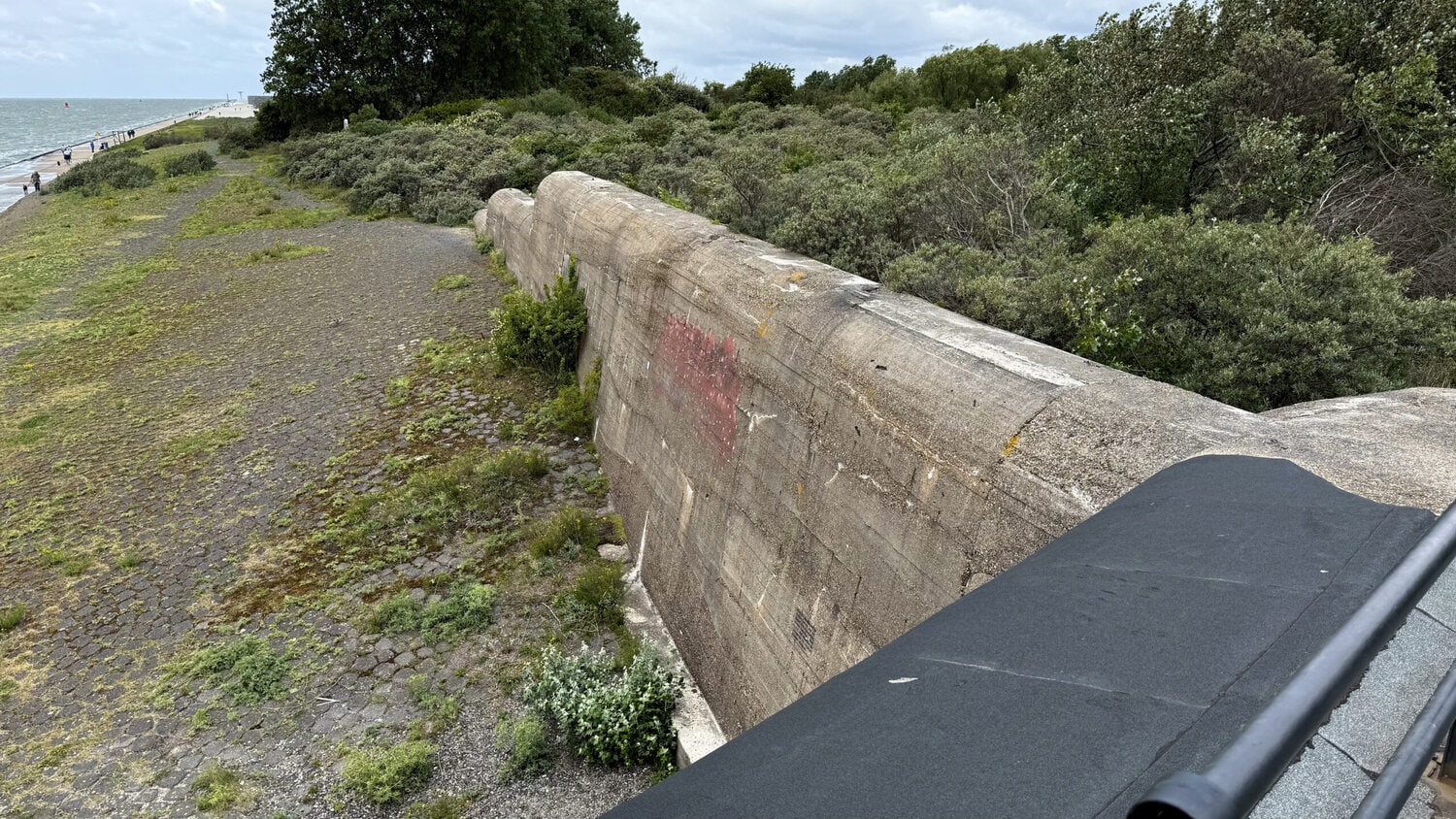 Mauer am Bunker Hoek van Holland