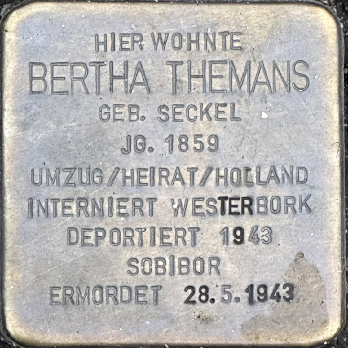 Stolperstein Bertha Themans